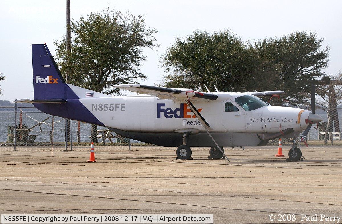 N855FE, 1990 Cessna 208B C/N 208B0203, Quietly awaiting her next loadout