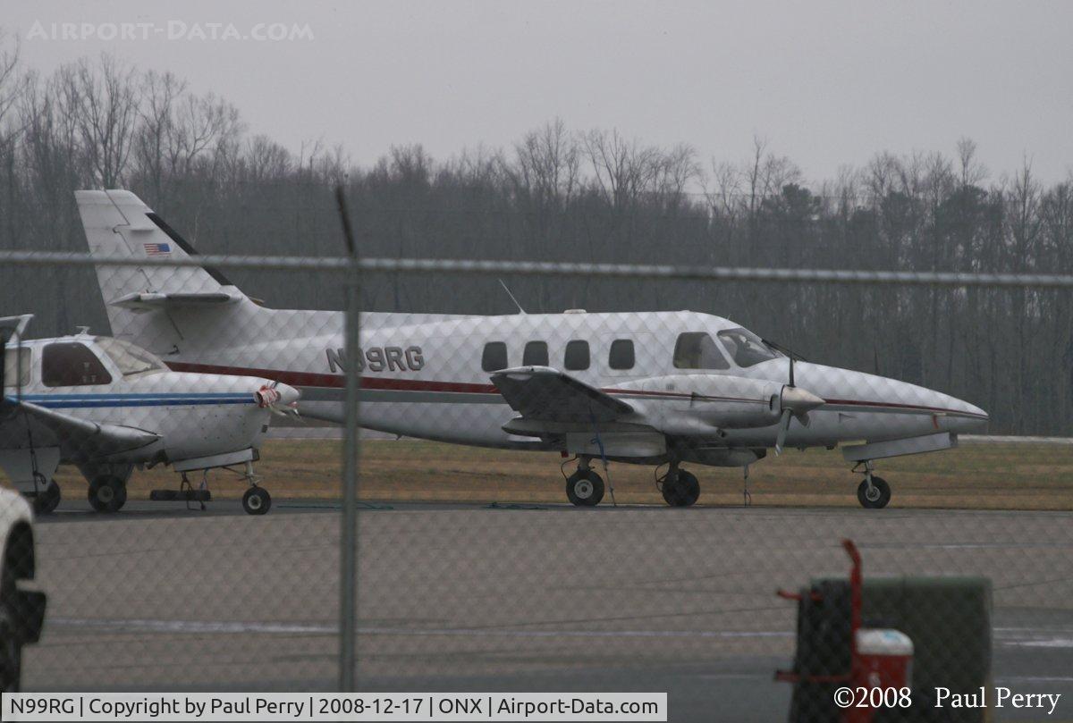 N99RG, 1979 Rockwell International 700 C/N 70030, Relaxing on the ramp