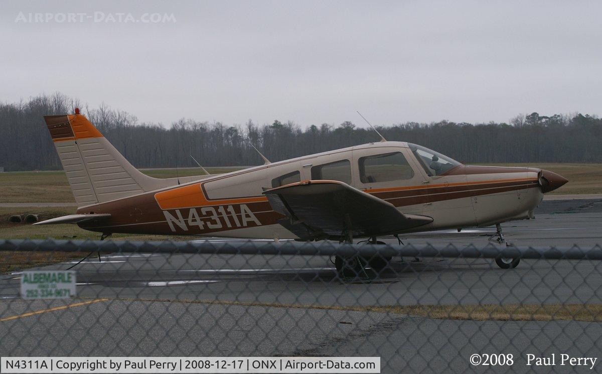 N4311A, 1983 Piper PA-28-161 C/N 28-8316089, Autumn colors in full effect