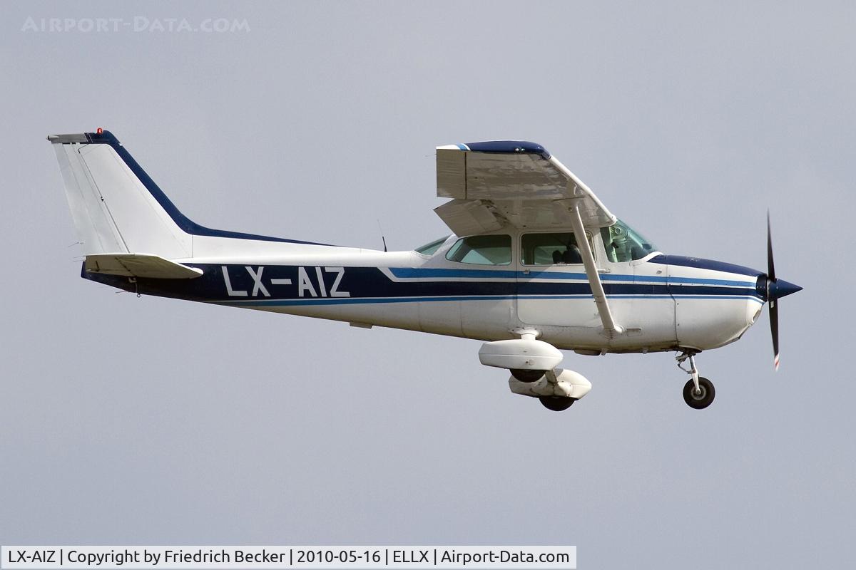 LX-AIZ, 1980 Reims F172N Skyhawk C/N 1968, short final RW24