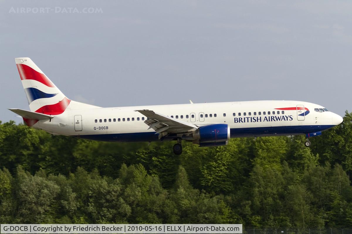 G-DOCB, 1991 Boeing 737-436 C/N 25304, moments prior touchdown