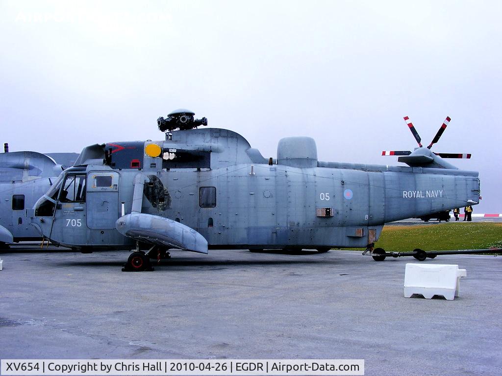XV654, 1969 Westland Sea King HAS.6 C/N WA642, With the School of Flight Deck Operations at RNAS Culdrose