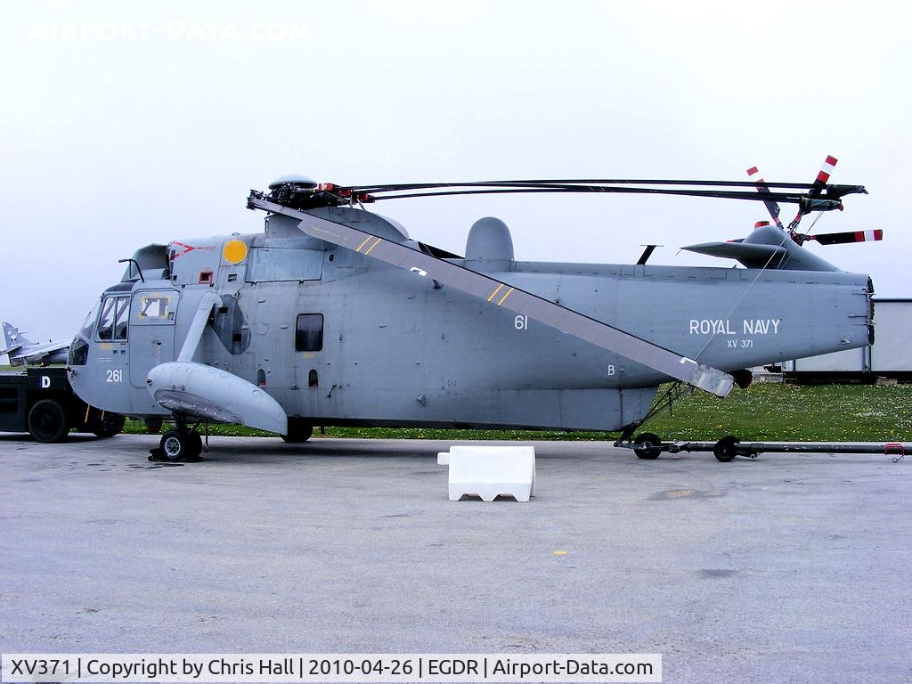 XV371, 1972 Sikorsky SH-3D Sea King C/N 61-394, Westland Sea King HAS1, With the School of Flight Deck Operations at RNAS Culdrose