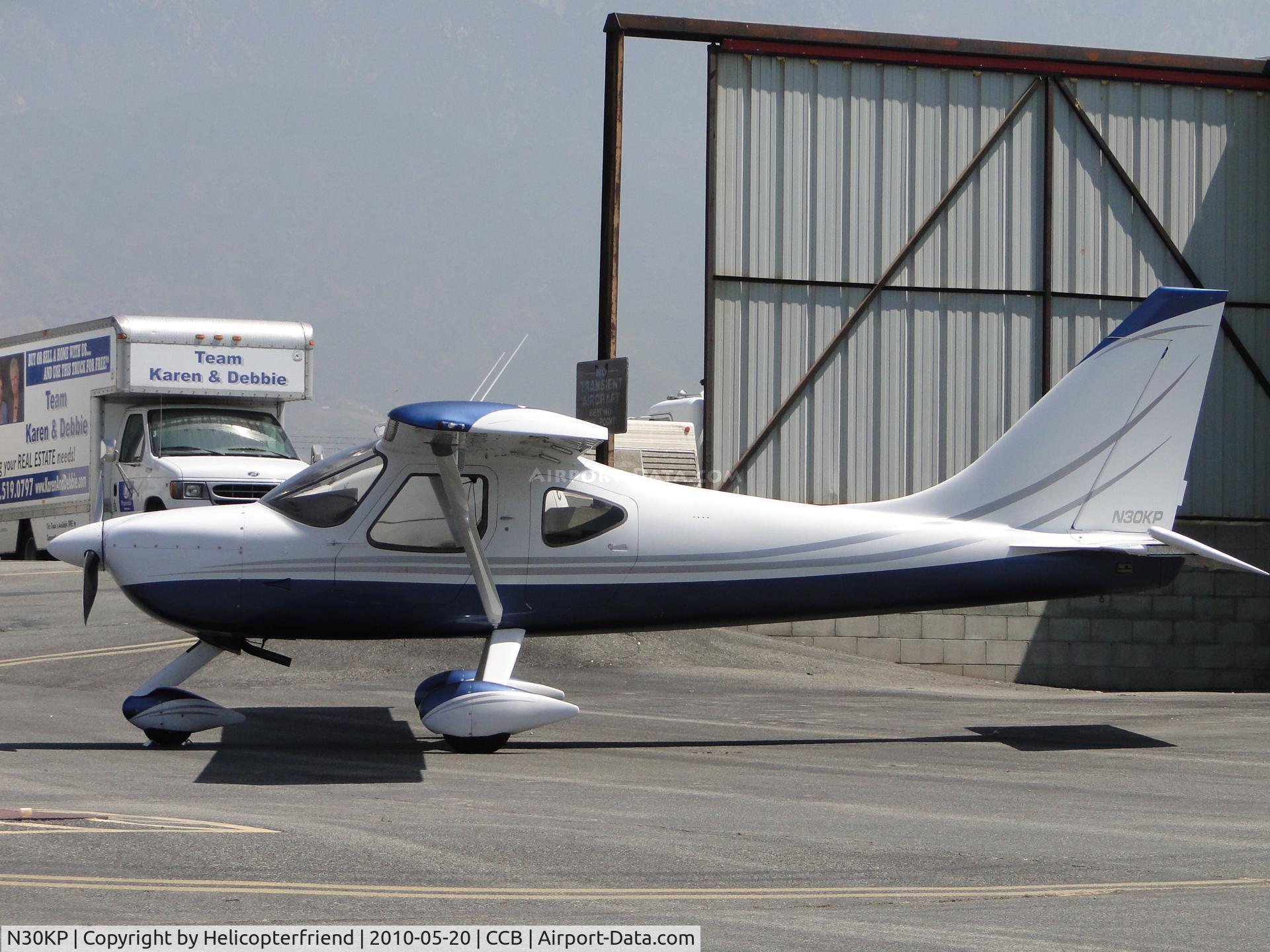 N30KP, 2006 Glasair GS-2 Sportsman C/N 7120, Parked at Cable