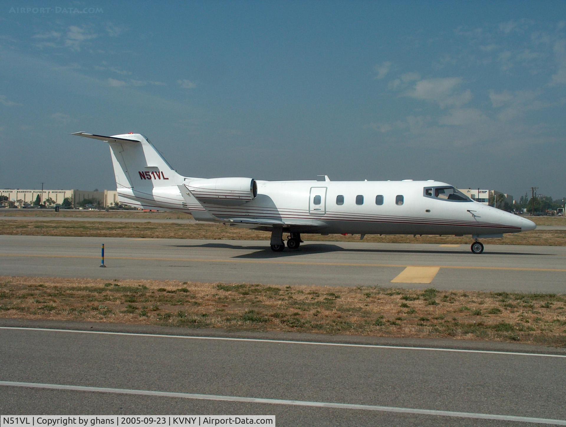 N51VL, 1955 Gates Learjet 55 C/N 116, Taxiing to the runway