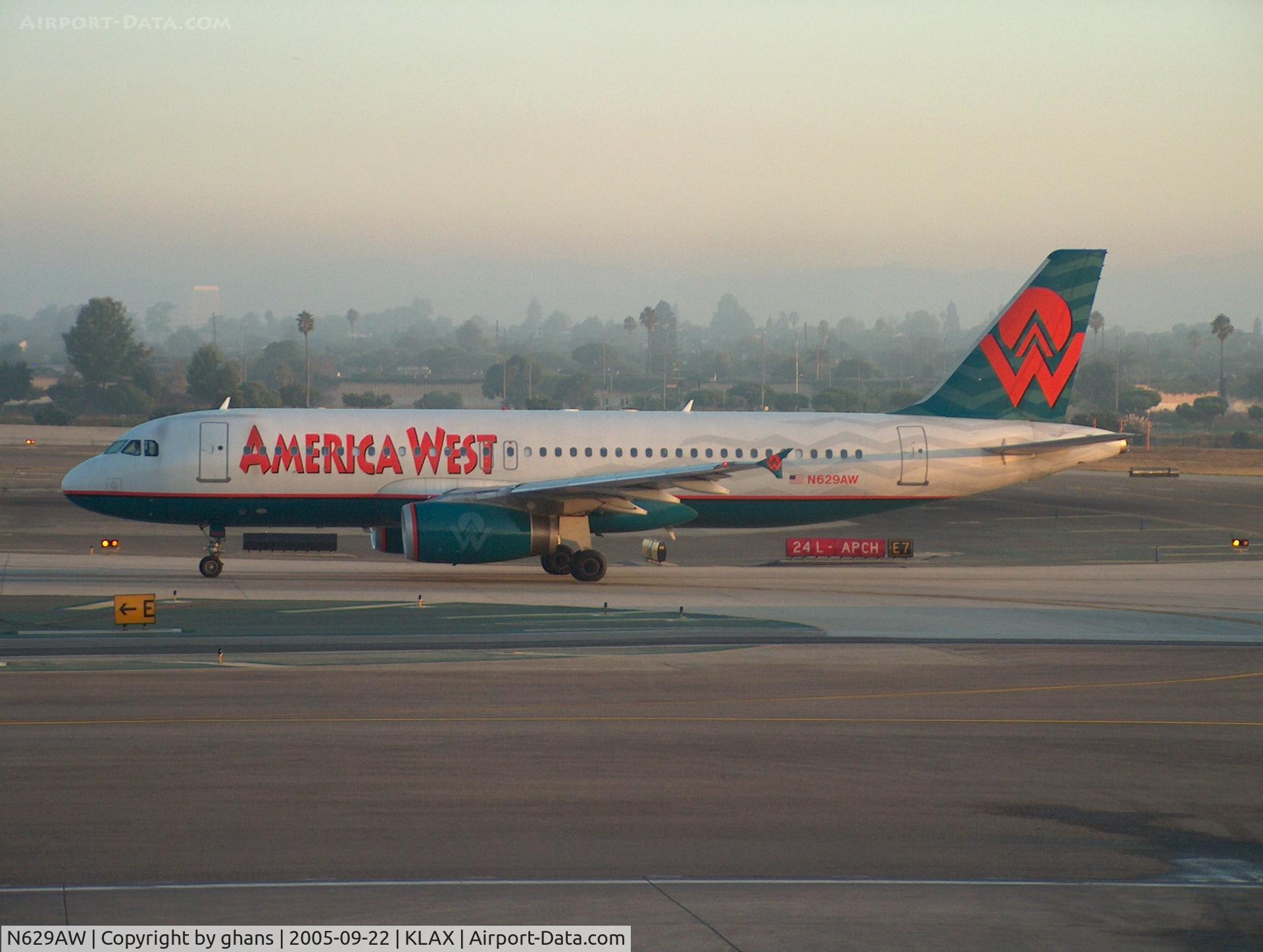 N629AW, 1990 Airbus A320-231 C/N 076, America West departing 24L