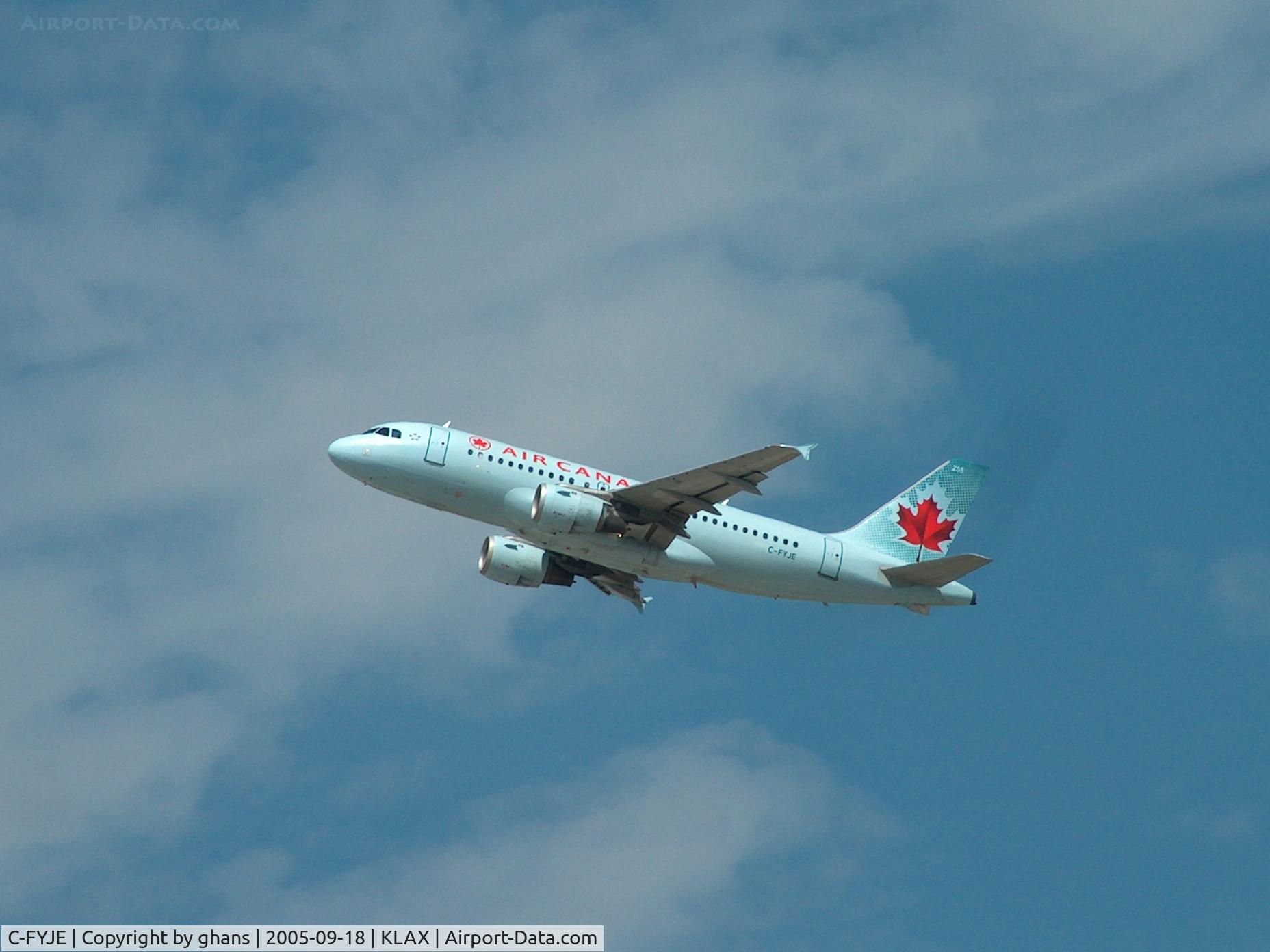 C-FYJE, 1996 Airbus A319-114 C/N 656, Climbing out to Canada