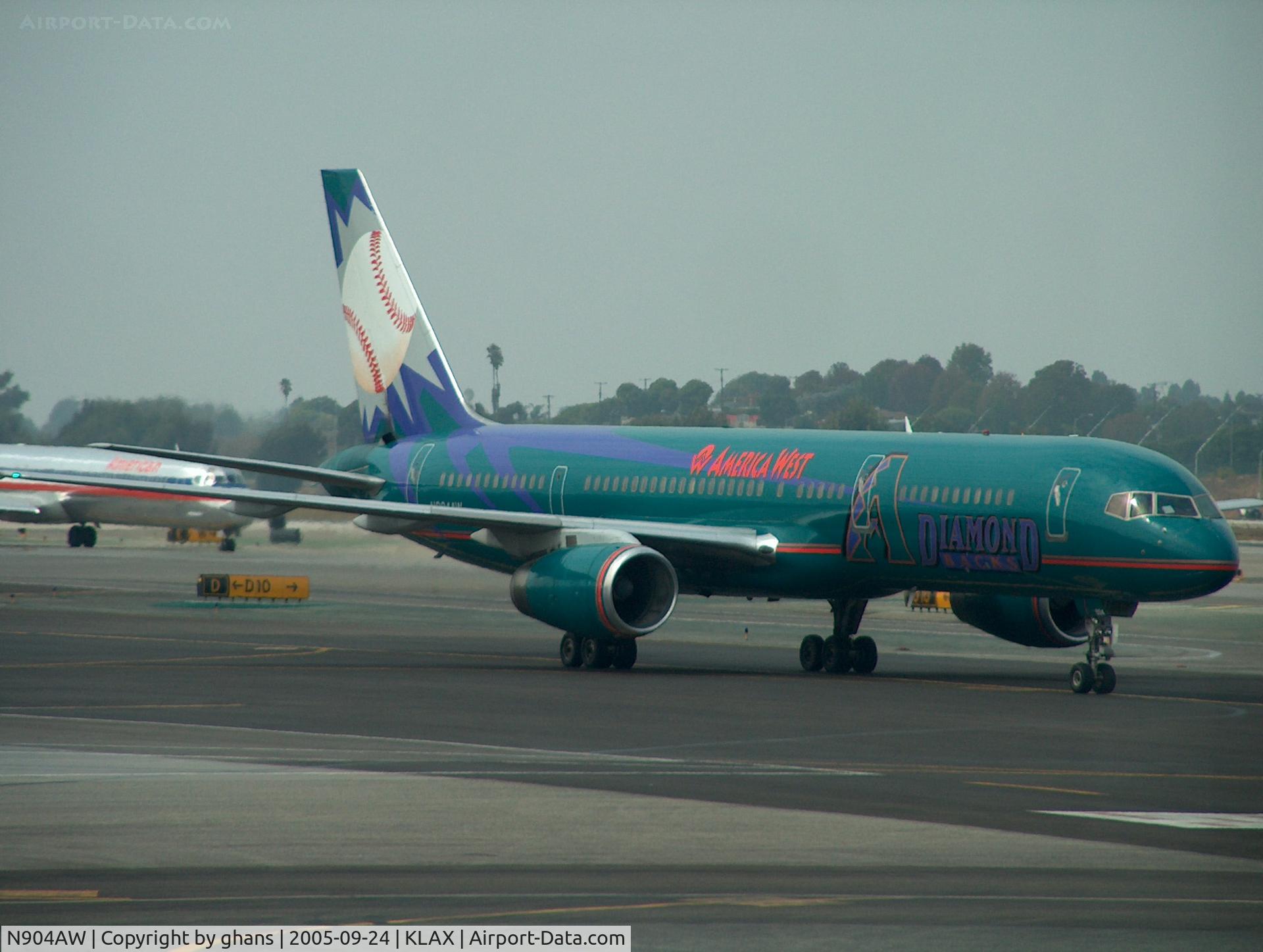 N904AW, 1986 Boeing 757-2S7 C/N 23566, Diamonds Backs
