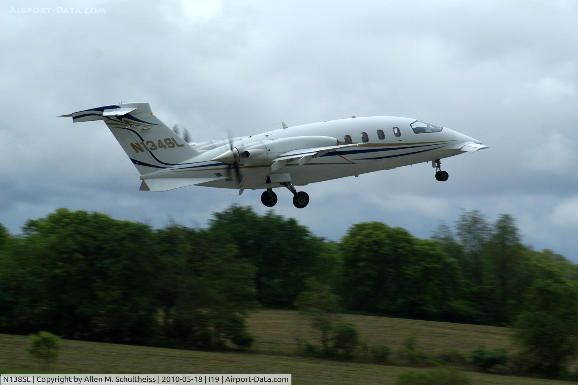 N138SL, 2005 Piaggio P-180 C/N 1103, Piaggio P180