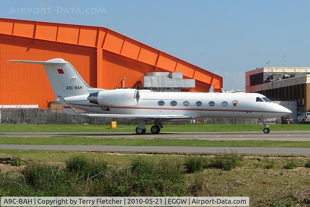A9C-BAH, 1998 Gulfstream Aerospace Gulfstream IVSP C/N 1353, Gulfstream 4 at Luton