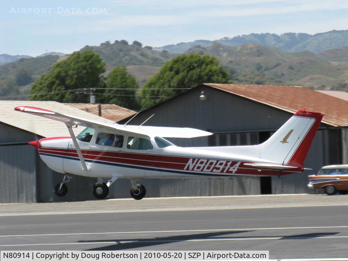 N80914, 1976 Cessna 172M C/N 17266799, 1976 Cessna 172M, Lycoming O-320-E2D 150 Hp, takeoff climb Rwy 22