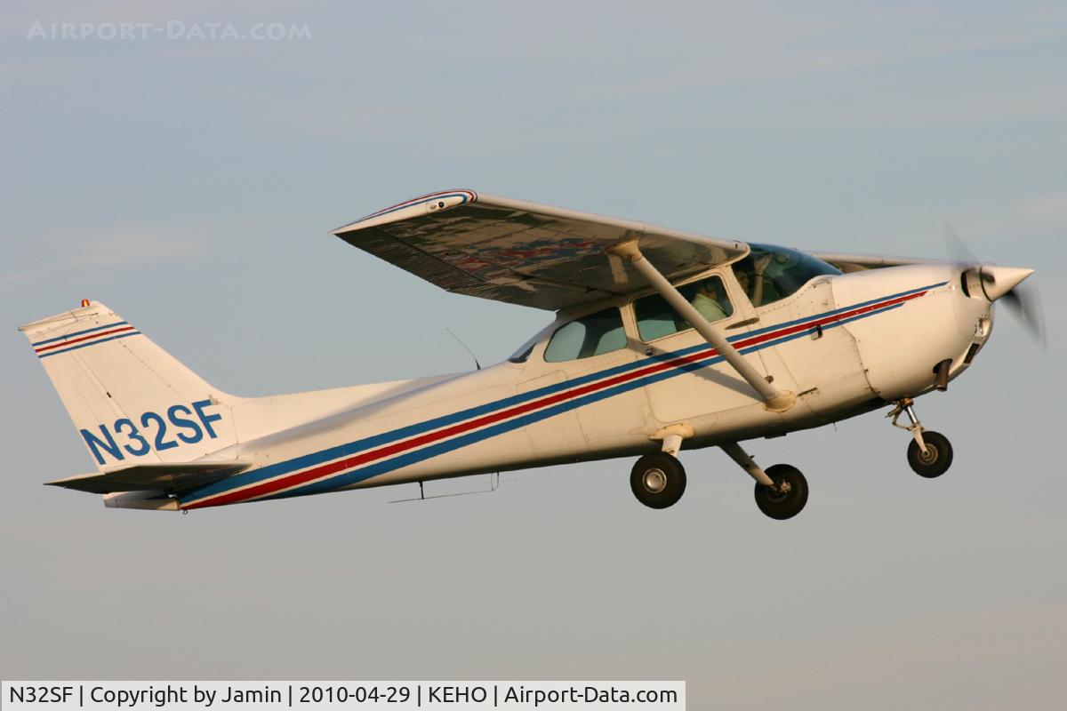 N32SF, 1975 Cessna 172M C/N 17264958, Departing for an evening of flight instruction.