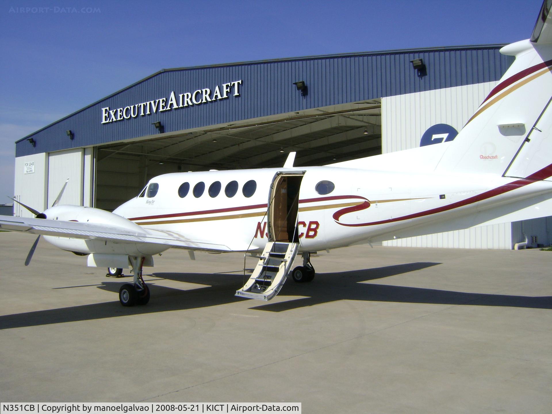 N351CB, Raytheon Aircraft Company B200 C/N BB-1889, @KICT