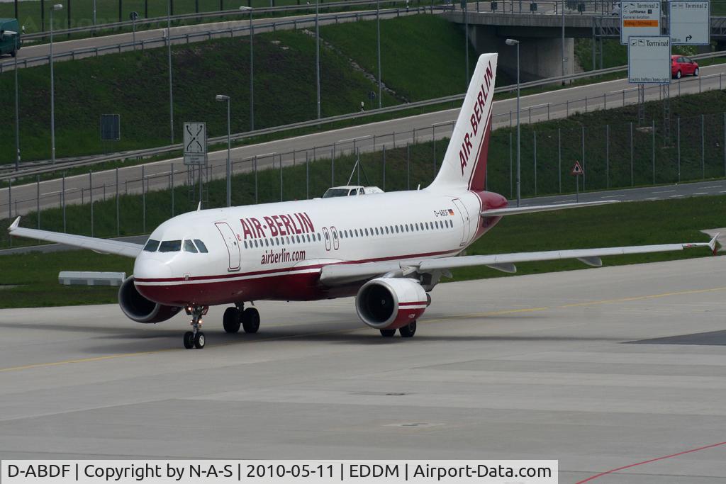 D-ABDF, 2006 Airbus A320-214 C/N 2820, One of the few left in old c/s