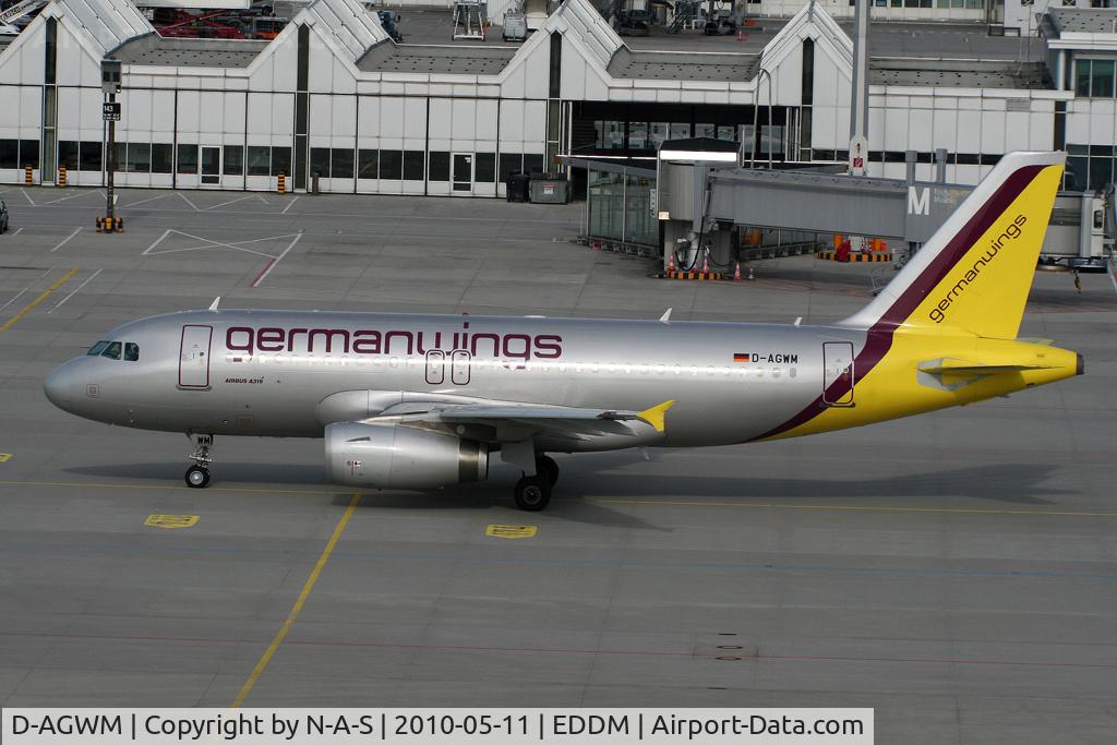 D-AGWM, 2009 Airbus A319-132 C/N 3839, Passing the mound