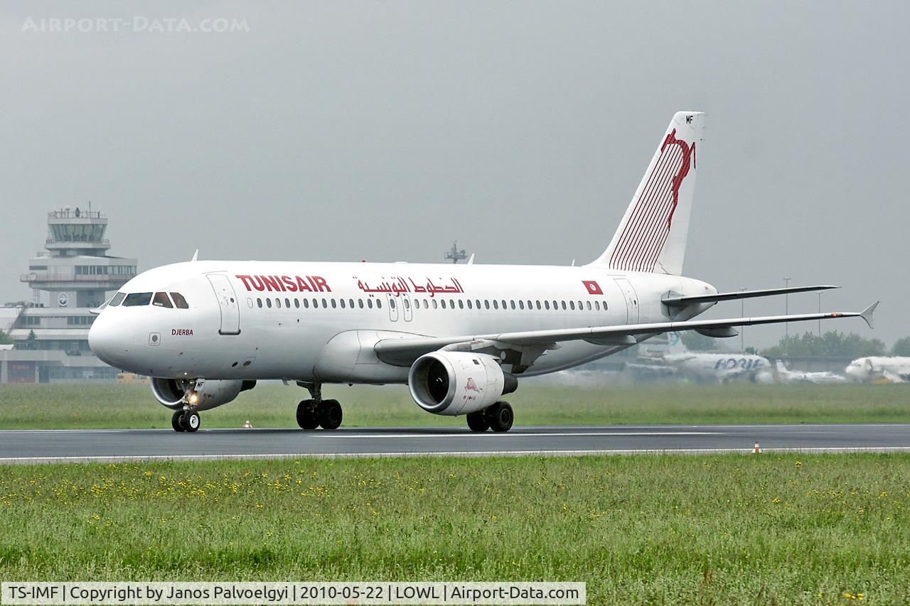 TS-IMF, 1992 Airbus A320-211 C/N 0370, Tunisair Airbus A320-211 on 