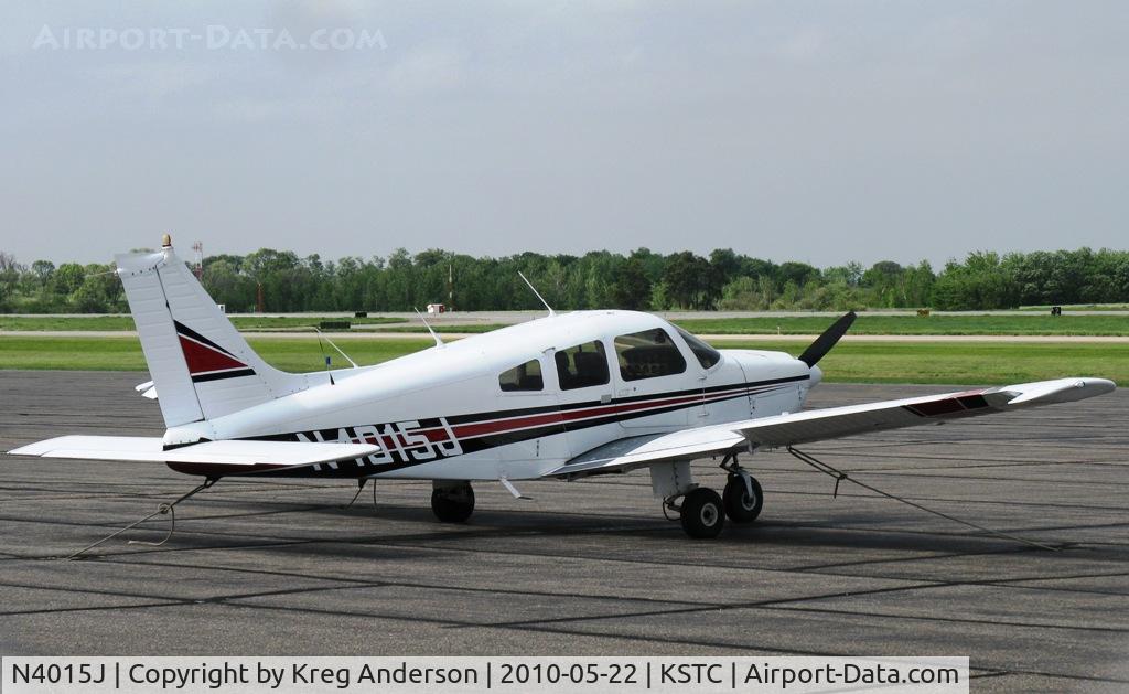 N4015J, 1966 Piper PA-28-181 Archer C/N 28-8090034, Piper PA-28-181 Archer on the ramp.