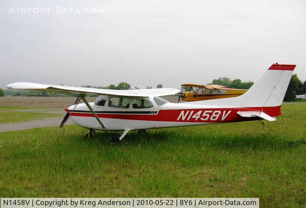 N1458V, 1974 Cessna 172M C/N 17263595, Tied down at 8Y6.