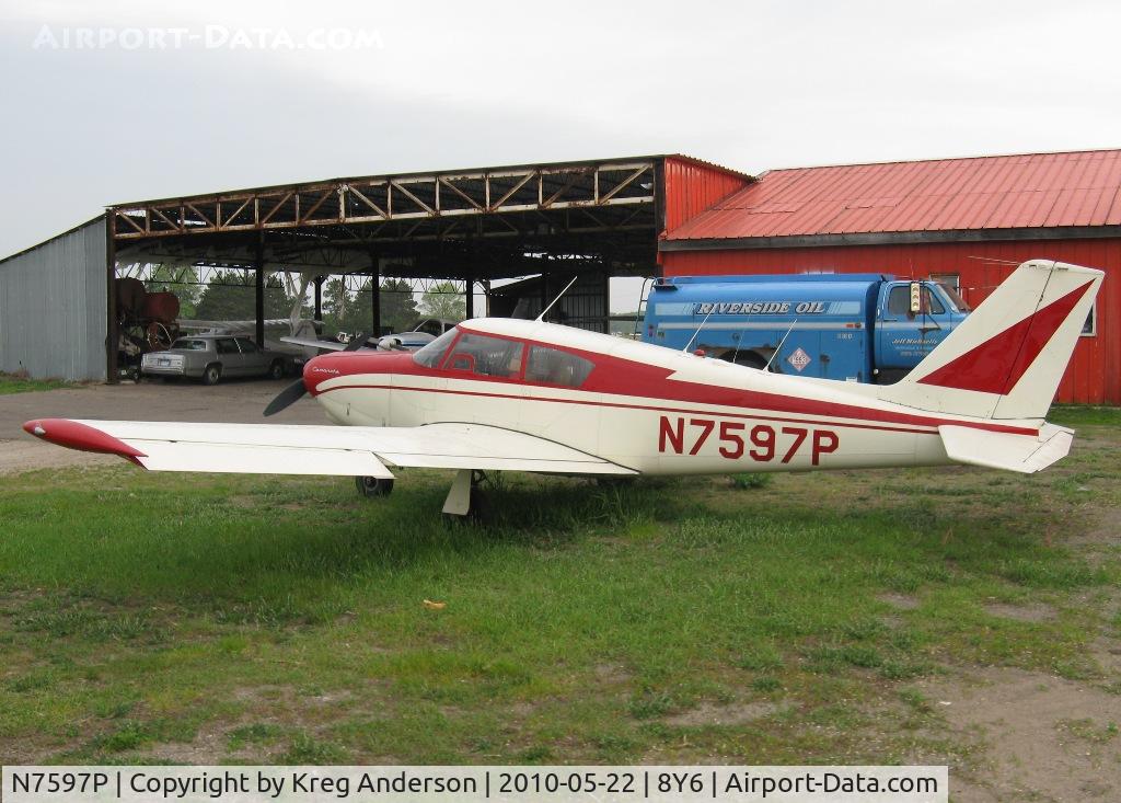 N7597P, 1961 Piper PA-24 C/N 24-2808, On the ramp at 8Y6.
