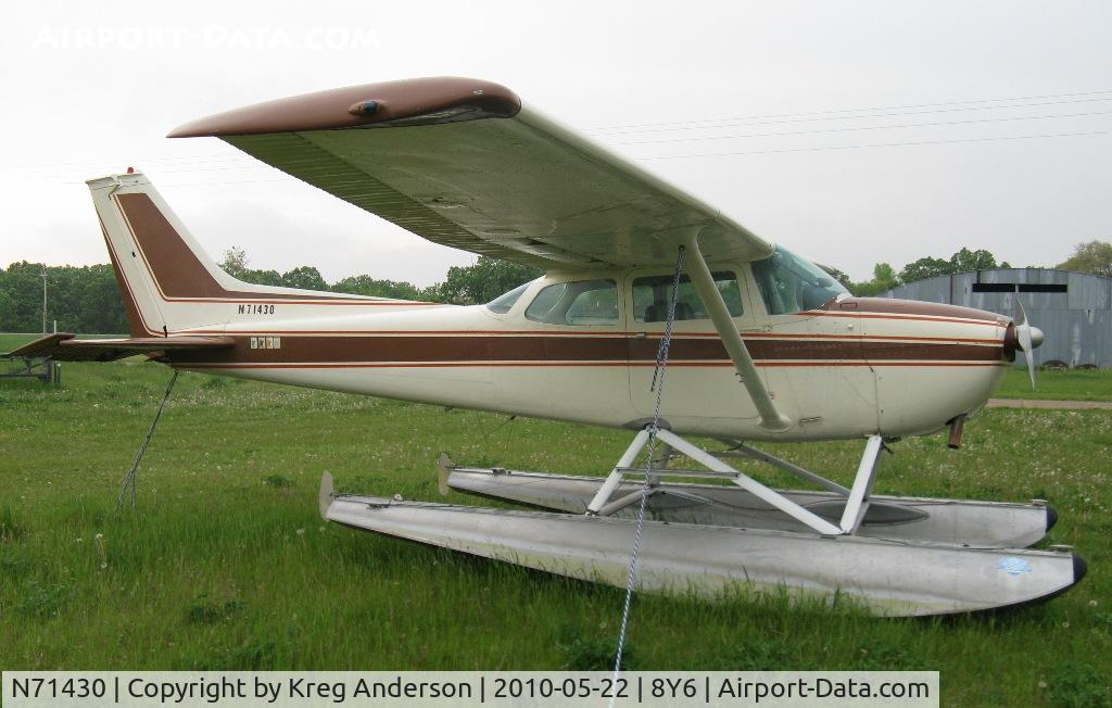 N71430, Cessna 172M C/N 17263380, Tied down at 8Y6.
