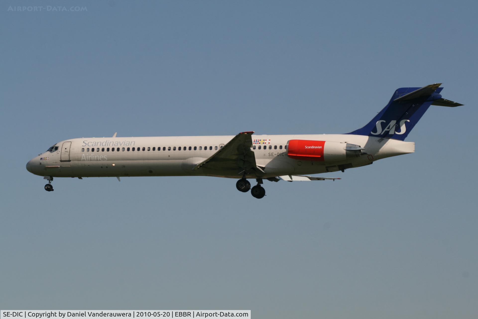 SE-DIC, McDonnell Douglas MD-87 (DC-9-87) C/N 49607, Arrival of flight SK593 to RWY 25L