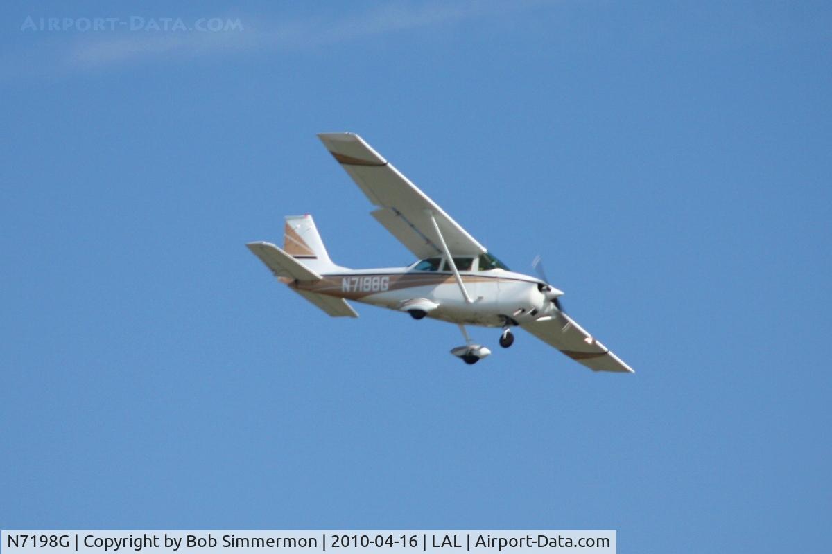 N7198G, 1969 Cessna 172K Skyhawk C/N 17258898, Arriving at Lakeland, FL during Sun N Fun 2010.