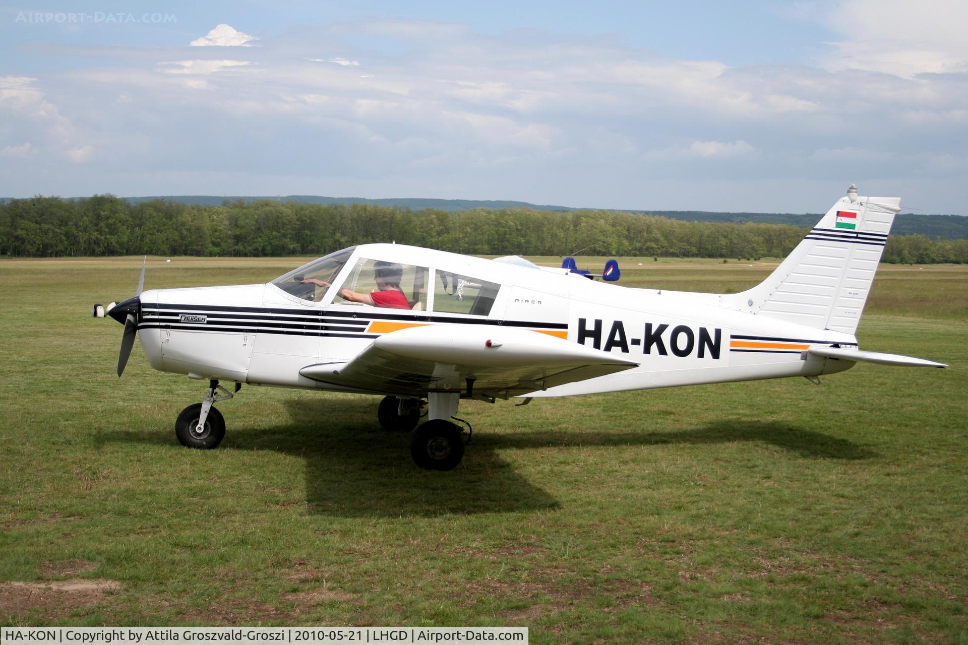 HA-KON, 1973 Piper PA-28-140 Cherokee Cruiser C/N 28-7225471, Gödöllö Airport, Hungary