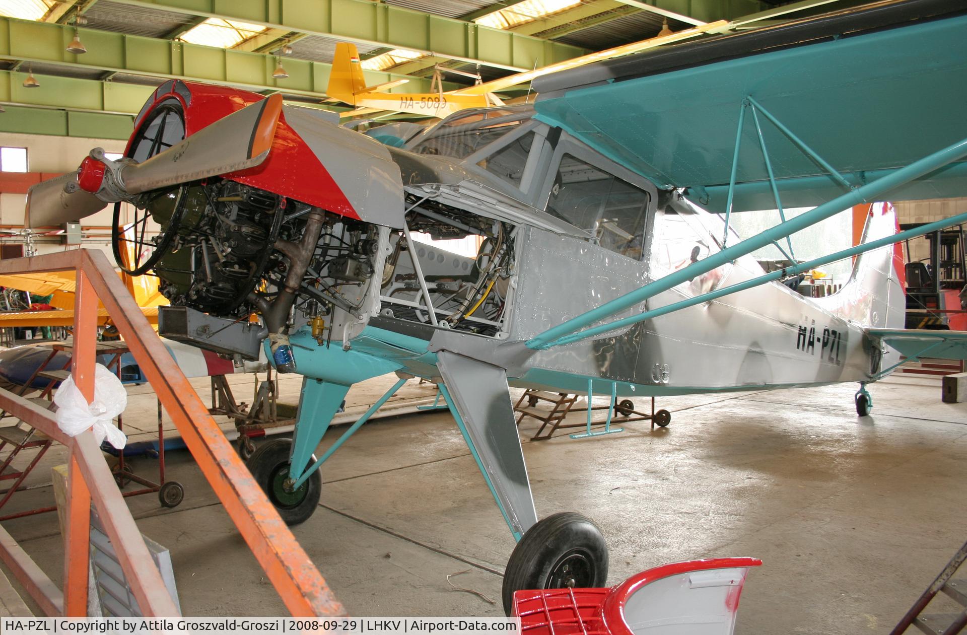 HA-PZL, 1969 PZL-Okecie PZL-101A Gawron C/N 119267, Hungary-Kaposújlak airport hangar