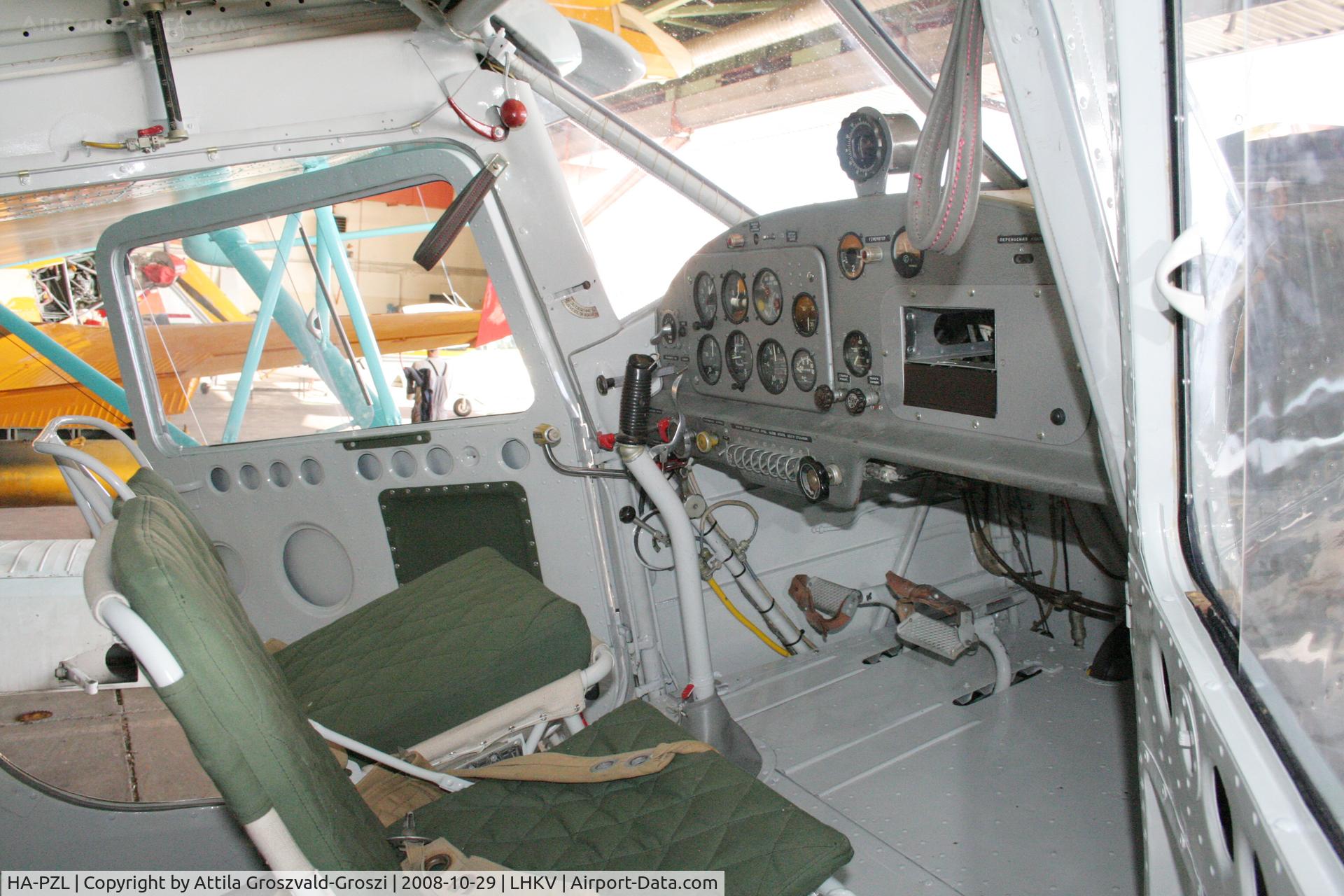 HA-PZL, 1969 PZL-Okecie PZL-101A Gawron C/N 119267, Hungary-Kaposújlak airport hangar - Cocpit