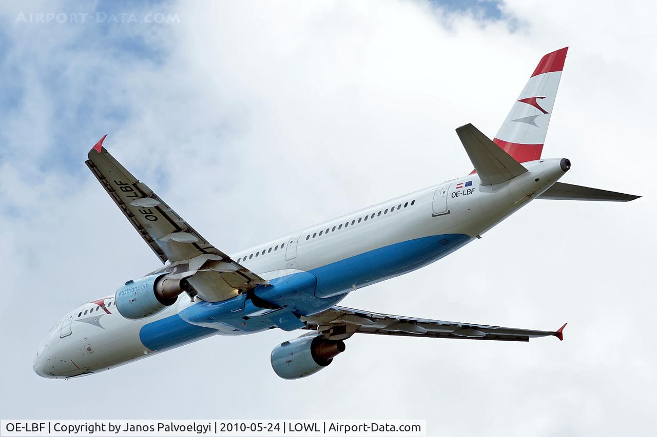 OE-LBF, 2001 Airbus A321-211 C/N 1458, Austrian Airlines Airbus A321-211 leaves the 