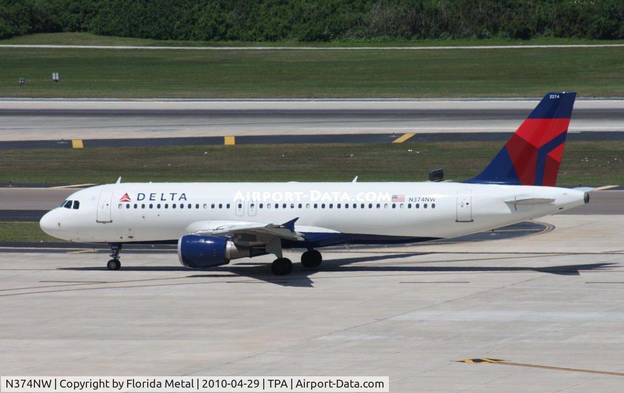 N374NW, 2001 Airbus A320-212 C/N 1646, Delta A320