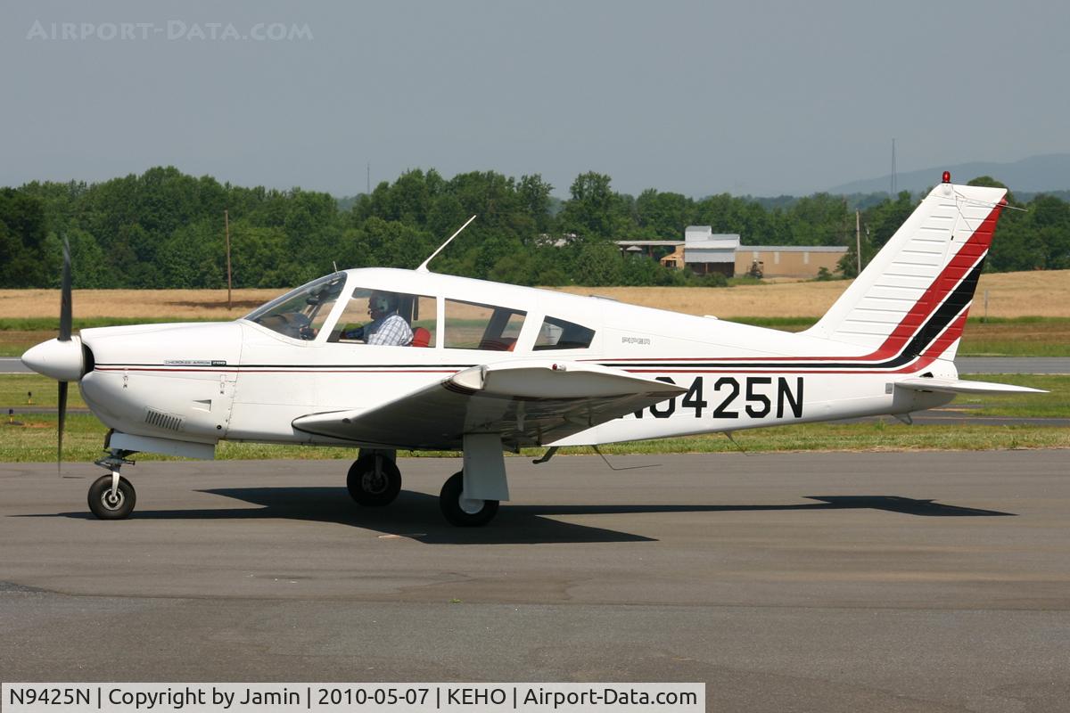 N9425N, 1969 Piper PA-28R-200 Cherokee Arrow C/N 28R-35137, Departing the pumps after a short visit.