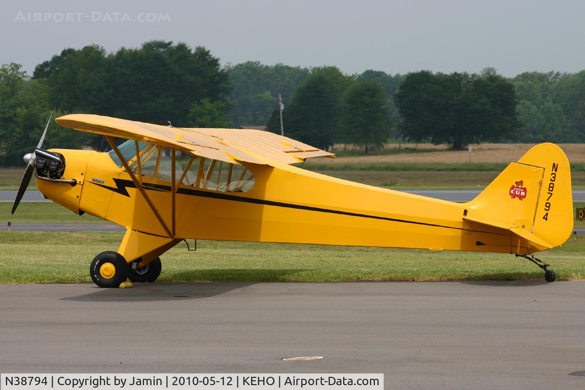 N38794, Piper J3C-65 Cub Cub C/N 7271, It's sad that you don't see many planes these days painted entirely in yellow like this one.