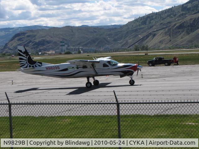 N9829B, 1988 Cessna 208B Grand Caravan C/N 208B-0116, Heading out with 16 jumpers.