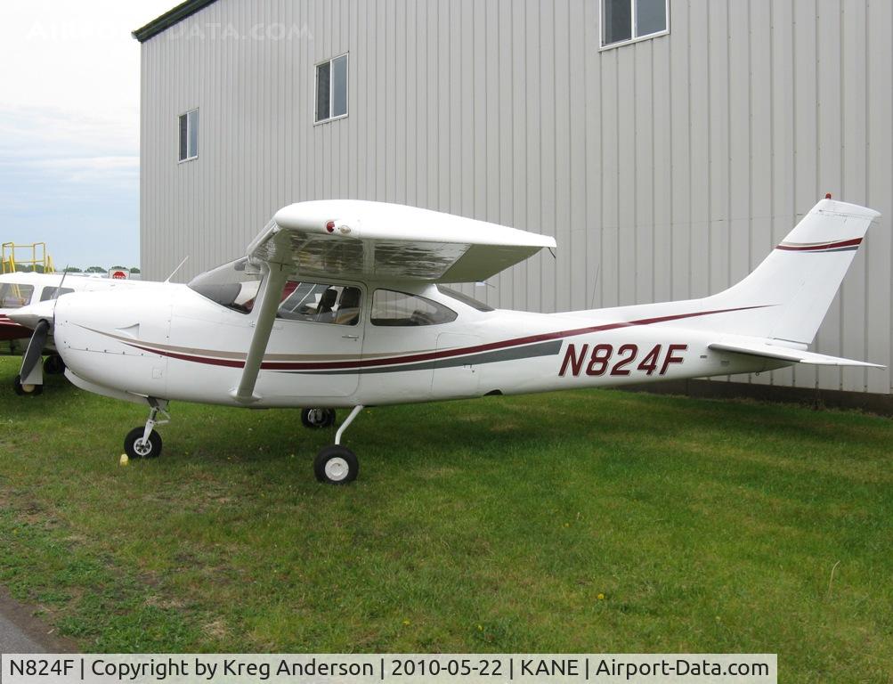 N824F, 1977 Cessna R182 Skylane RG C/N R18200022, At Blaine Aviation Weekend 2010.