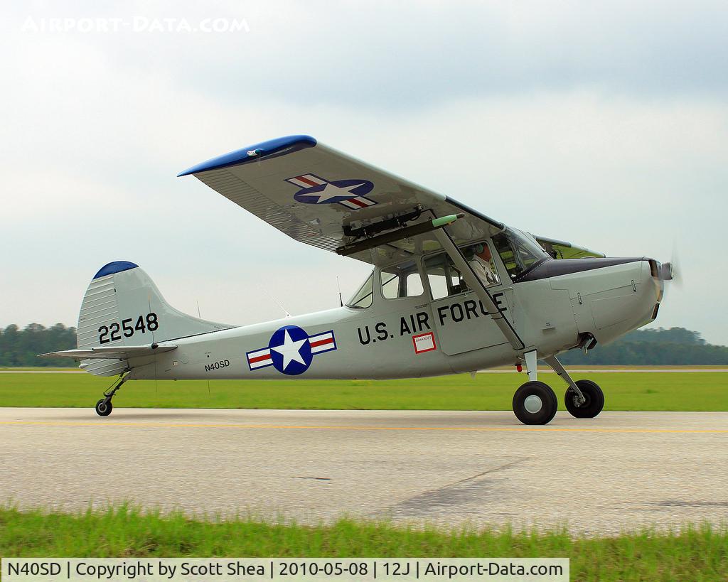 N40SD, Cessna 305A C/N 22548, Taxiing in for a fly-in