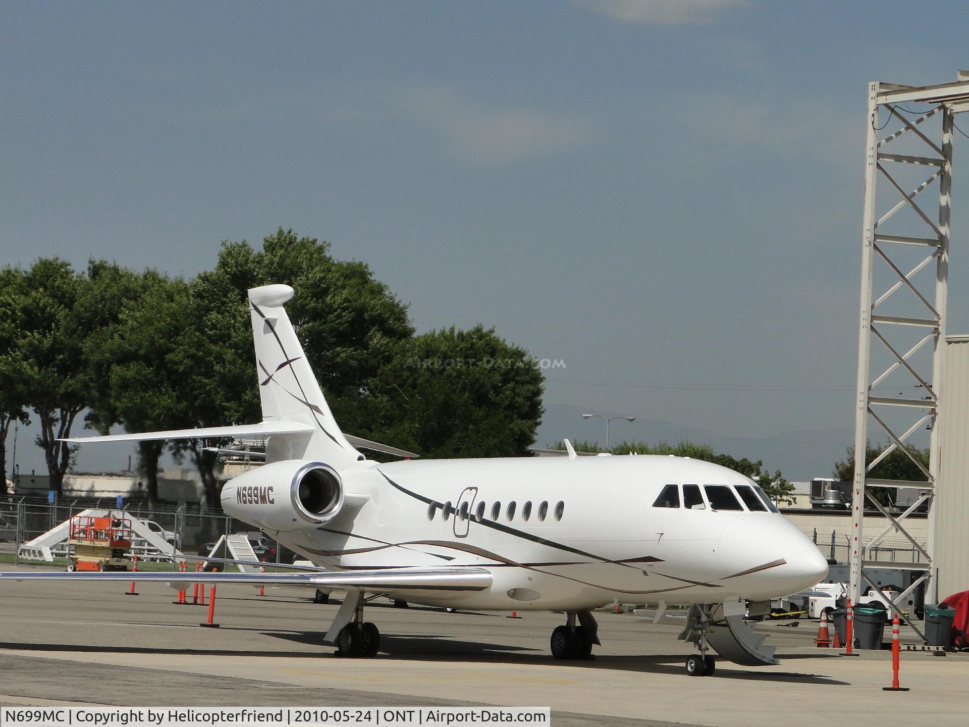 N699MC, 2003 Dassault FALCON 2000EX C/N 25, Parked at Ontario