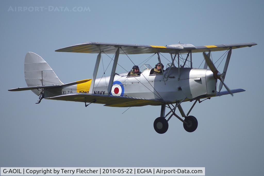 G-AOIL, 1940 De Havilland DH-82A Tiger Moth II C/N 83673, 1940 Morris Motors Ltd DH82A TIGER MOTH - doing pleasure flights at Compton Abbas on 2010 French Connection Fly-In Day