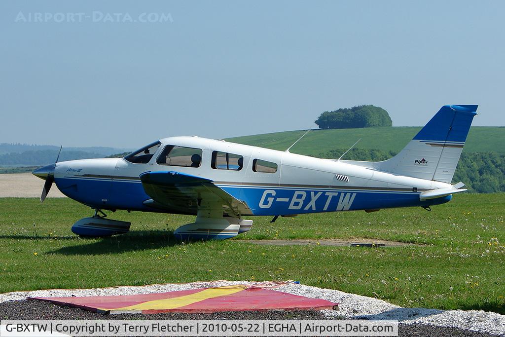 G-BXTW, 1998 Piper PA-28-181 Cherokee Archer III C/N 2843137, 1998 New Piper Aircraft Inc PIPER PA-28-181 at Compton Abbas on 2010 French Connection Fly-In Day
