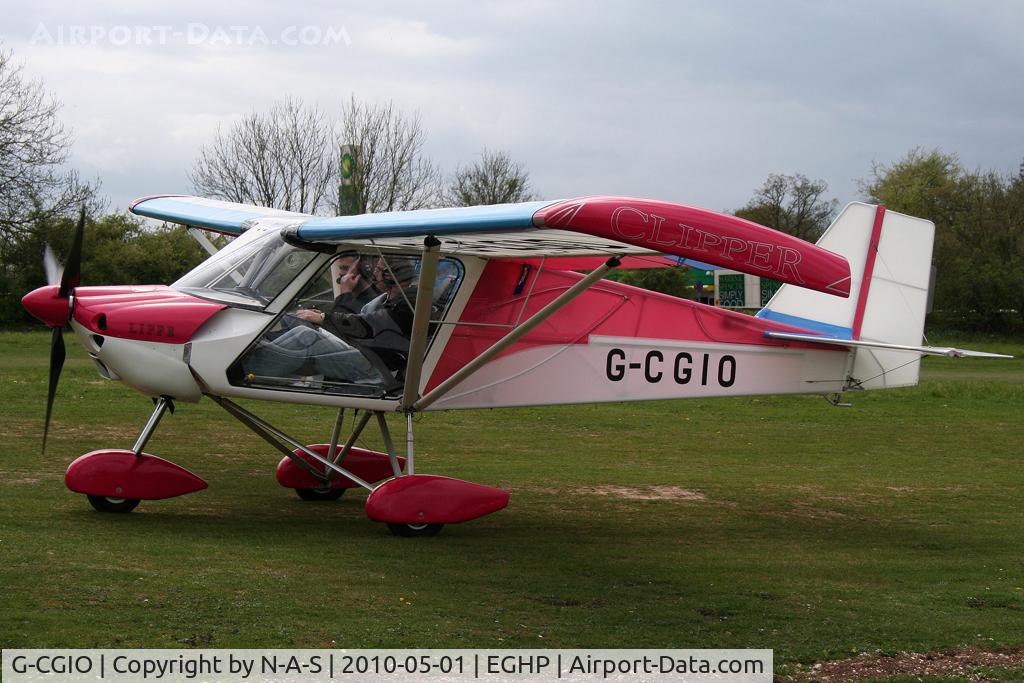 G-CGIO, 2010 Medway SLA 100 Executive C/N 010110, Micro trade fair 2010