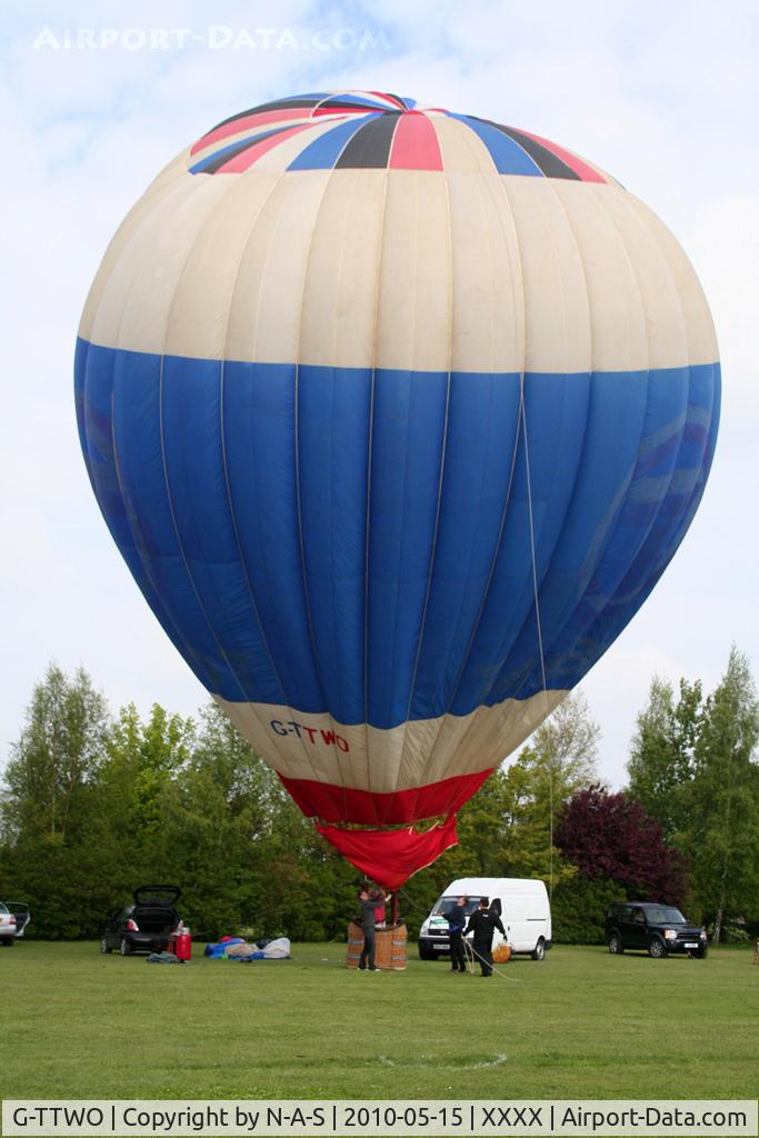 G-TTWO, 1980 Colt Balloons Colt 56A C/N 087, Taken at Pidley