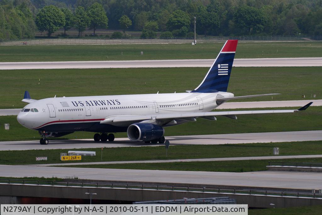 N279AY, 2009 Airbus A330-243 C/N 1011, Taxi for departure