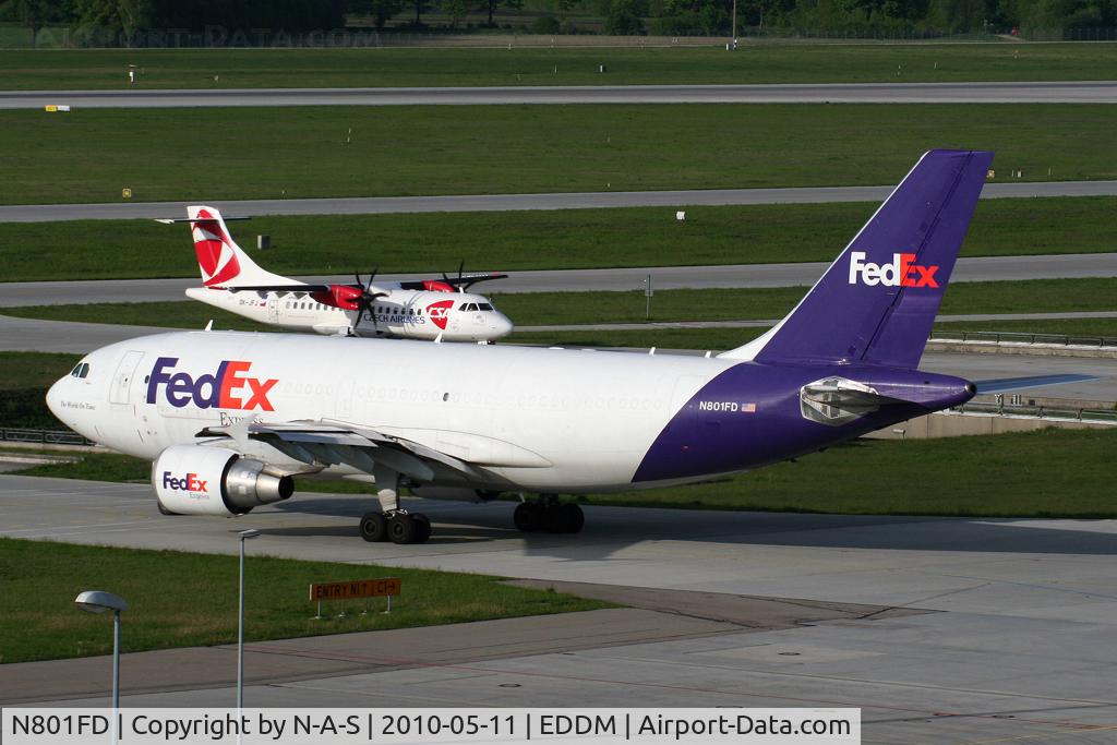N801FD, 1990 Airbus A310-324/F C/N 539, Heading for departure