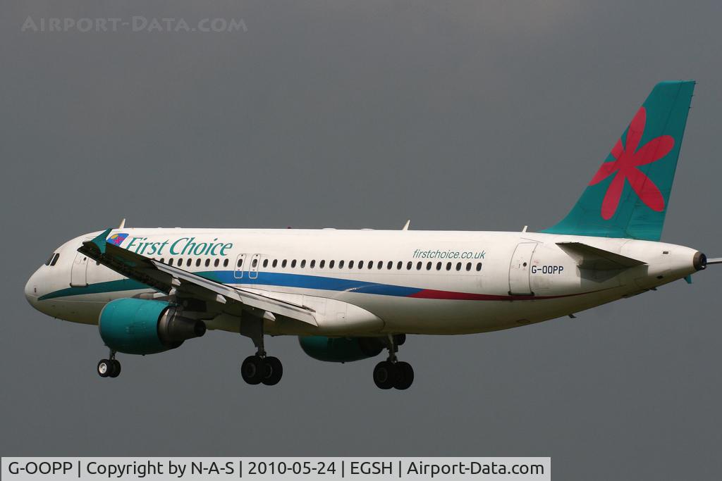 G-OOPP, 2001 Airbus A320-214 C/N 1571, Arriving 27