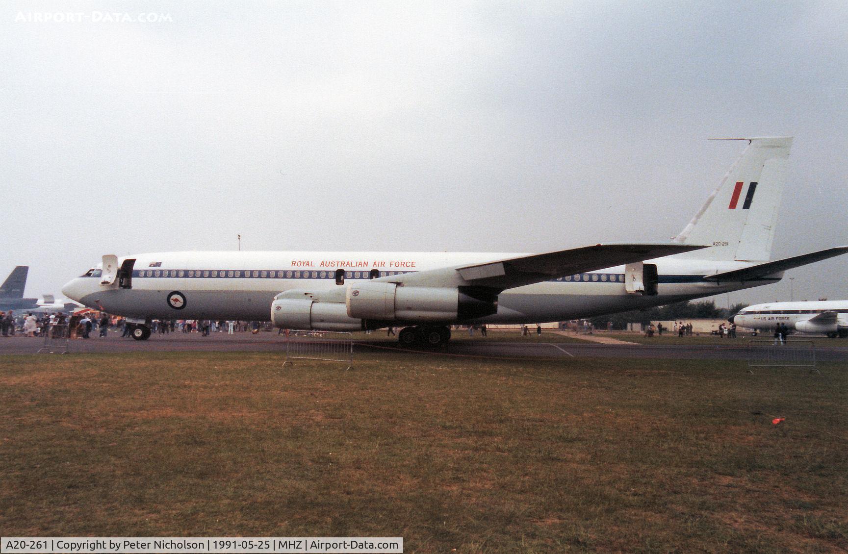 A20-261, 1976 Boeing 707-368C C/N 21261, Boeing 707-368C of 33 Squadron Royal Australian Air Force on display at the 1991 RAF Mildenhall Air Fete.