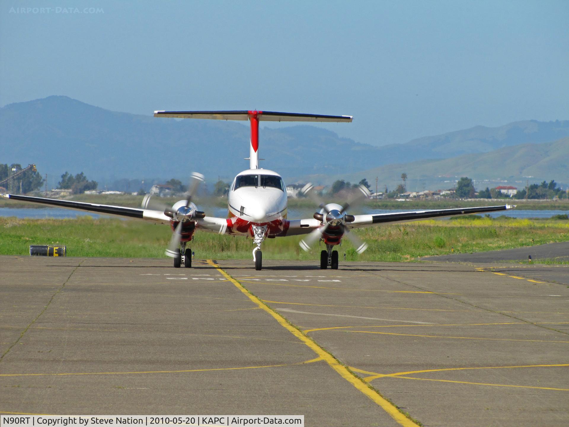 N90RT, 1981 Beech F90 King Air C/N LA-146, Beautiful (looks like new!) 1981 Beech F90 King Air arriving KAPC from Columbia, CA (KO88)