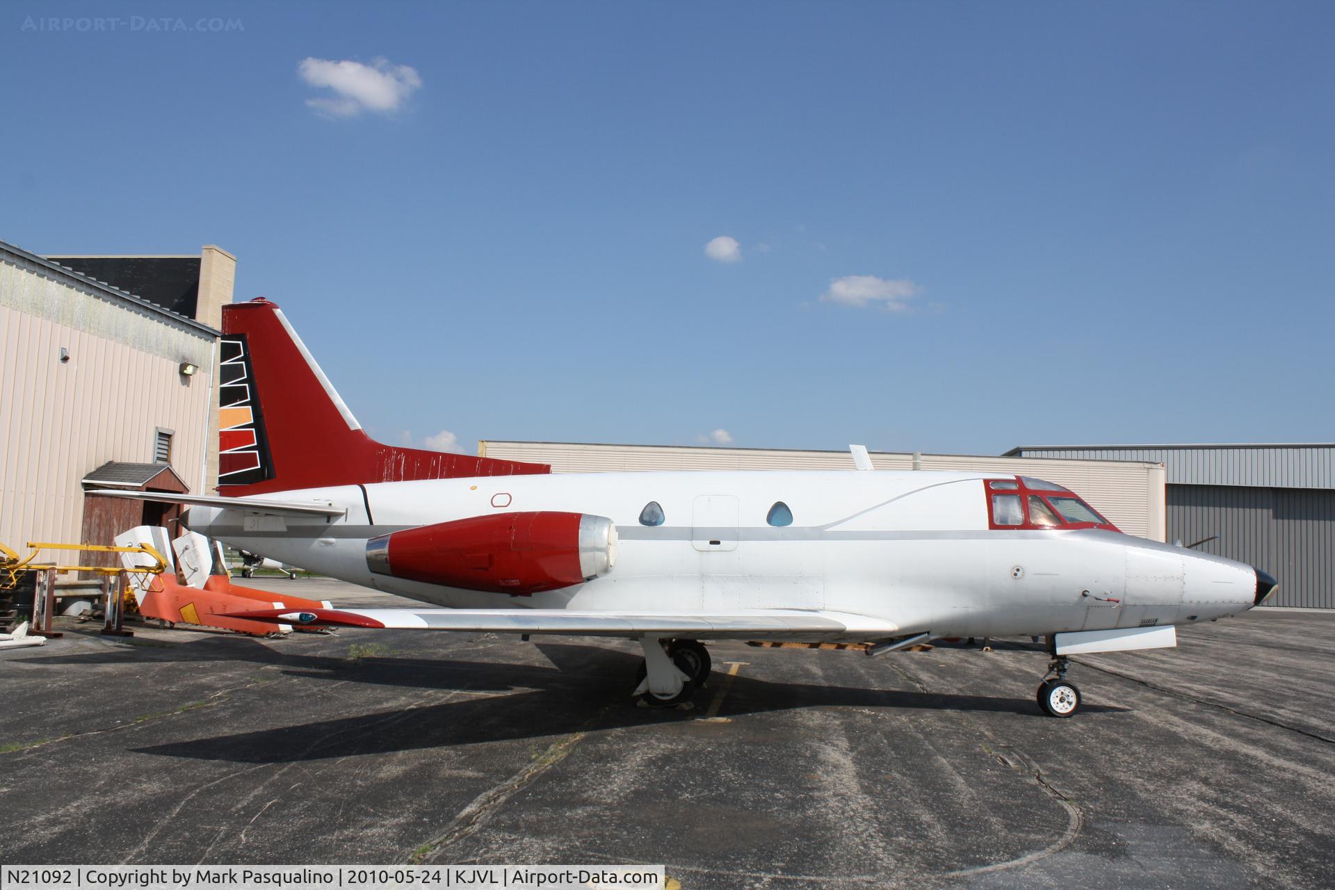 N21092, 1961 North American CT-39A Sabreliner C/N 265-42, North American TC-39A
