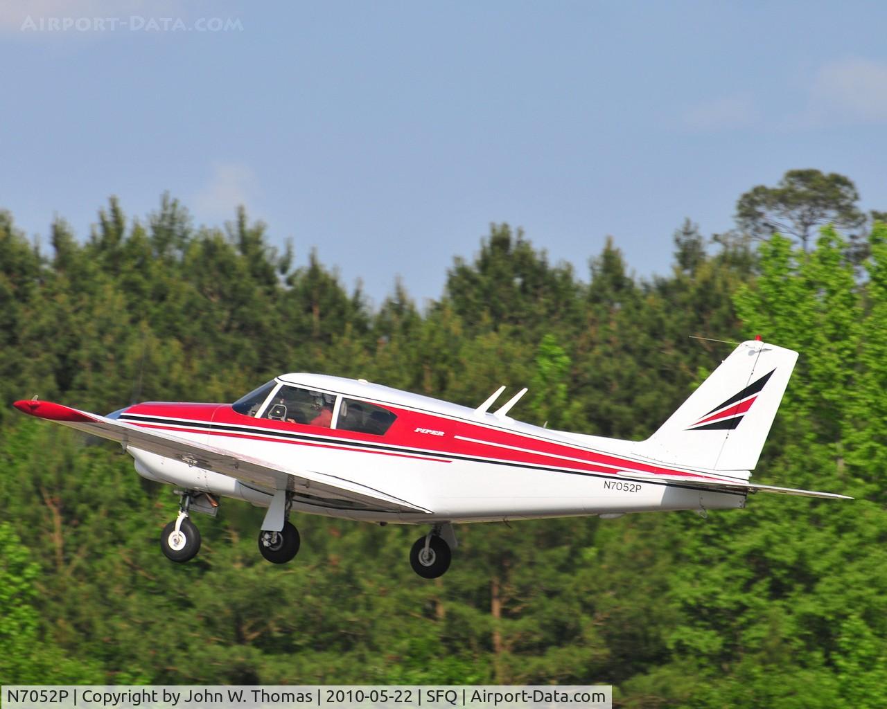 N7052P, 1960 Piper PA-24-250 Comanche C/N 24-2201, Virginia Regional Fly-In at Suffolk