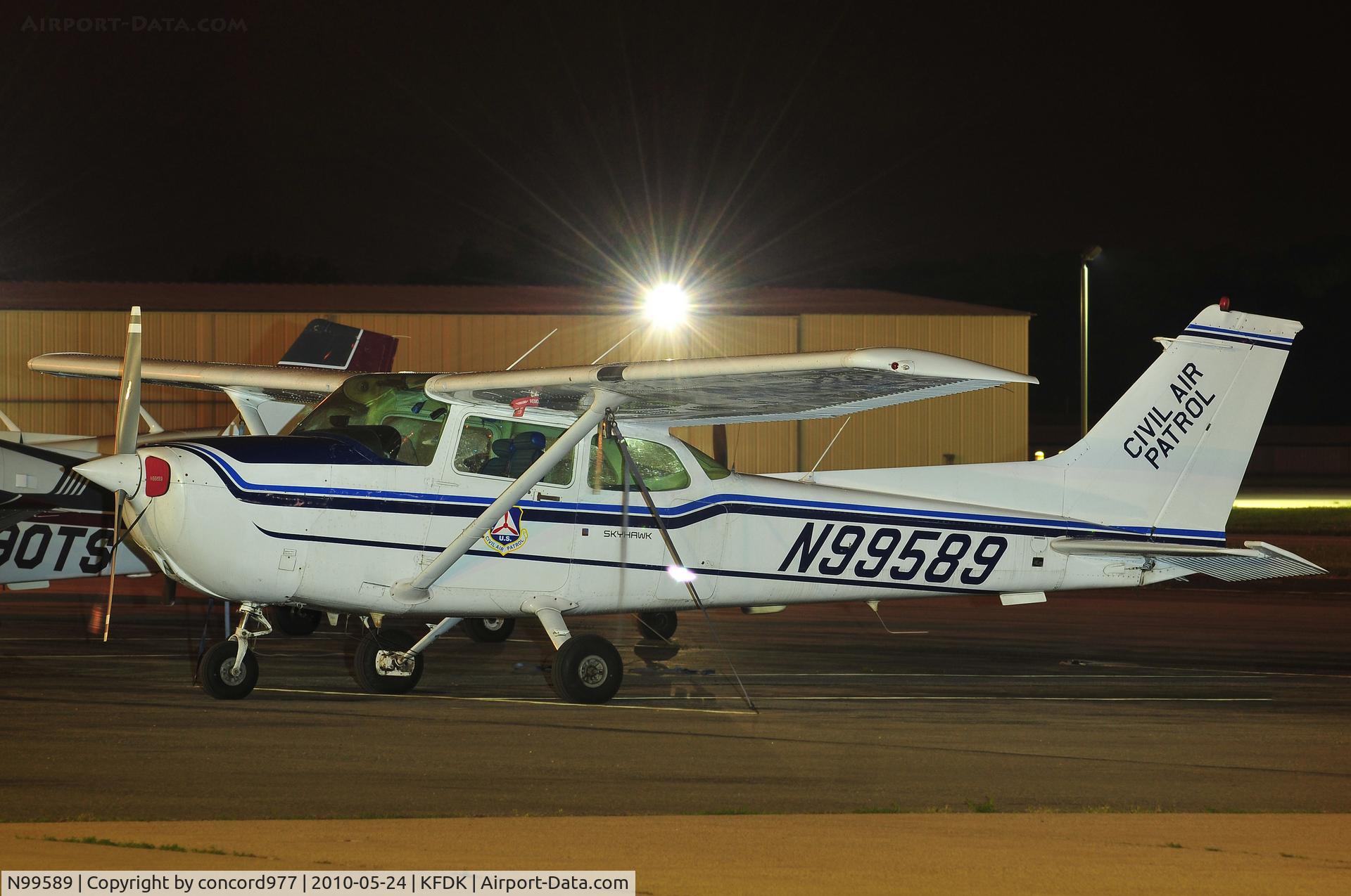 N99589, 1985 Cessna 172P C/N 17276472, Seen at KFDK on 5/24/2010.
