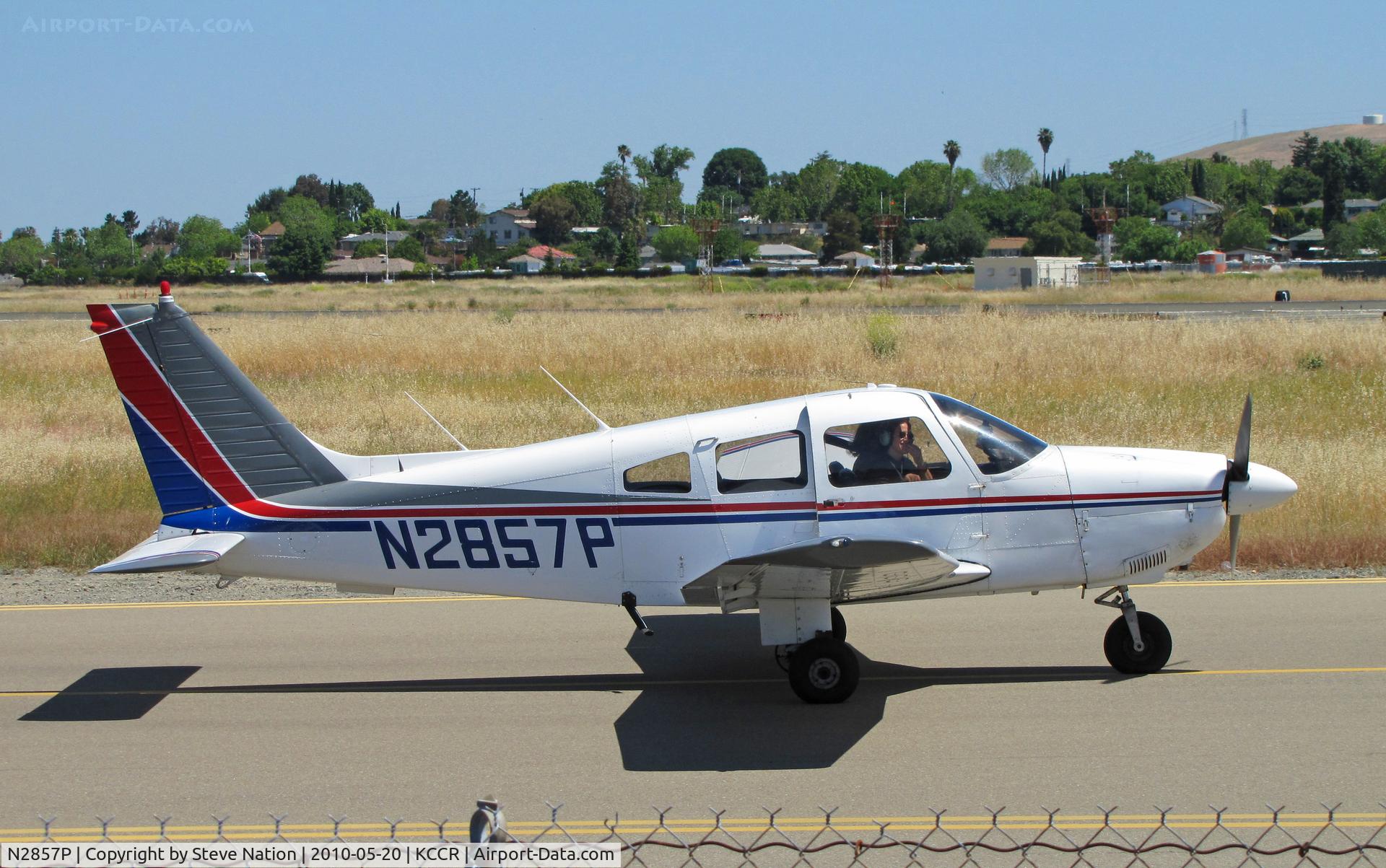 N2857P, 1979 Piper PA-28-181 Archer C/N 28-7990501, 1979 Piper PA-28-181 taxying to RWY 32R